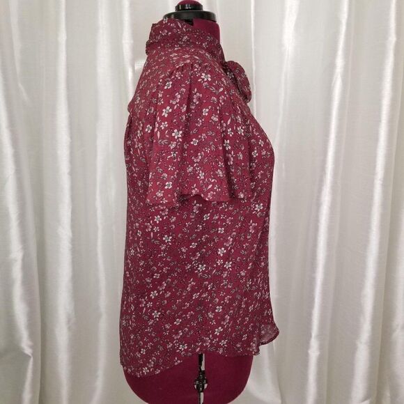 Lily White Floral Blouse (size L) - Picture 2 of 6